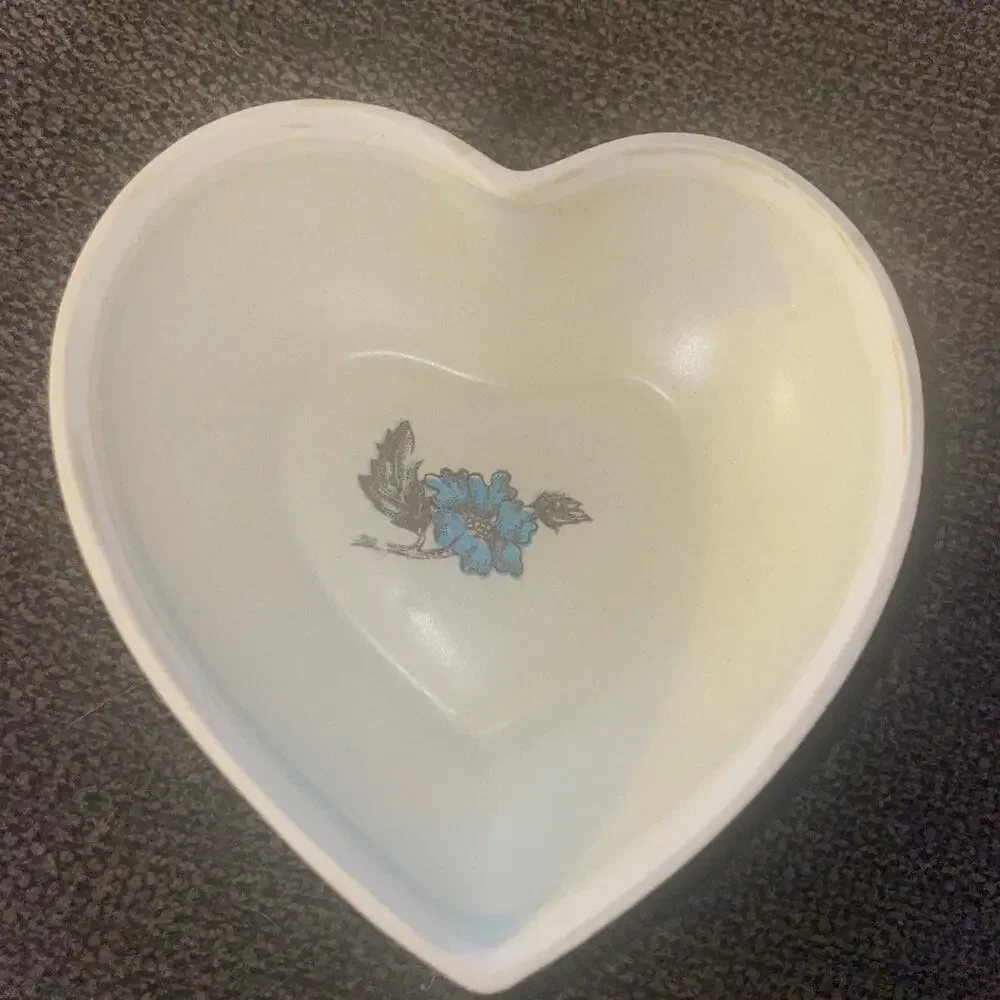 Vintage Counterpoint San Francisco Heart Shaped Trinket Jewelry Box Hand Painted
